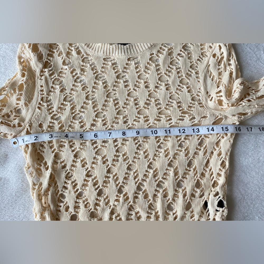 Christian Lacroix Cropped Cream Openwork Knit Sweater Lace Long Sleeve S/M - Picture 10 of 11